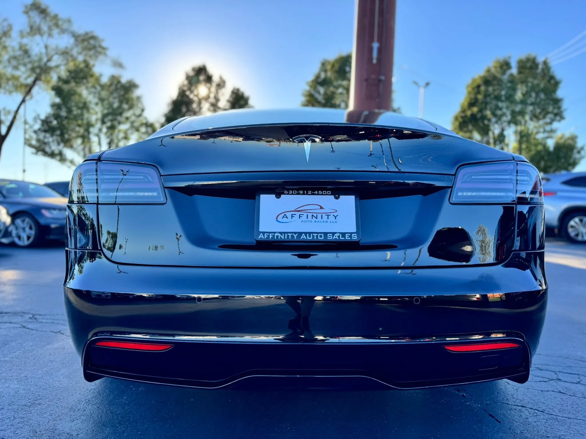 Used 2022 Tesla Model S Standard Range AWD/4WD image 4