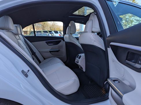 Used 2024 Mercedes-Benz C 300 4MATIC Sedan image 37