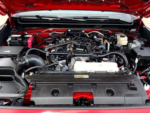 Certified 2026 Toyota Tacoma SR5 AWD/4WD image 31