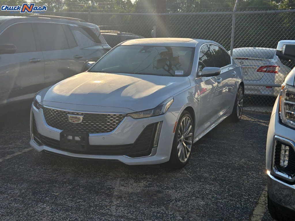 Used 2022 Cadillac CT5 Premium Luxury RWD image 3