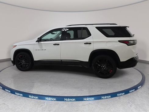 Used 2019 Chevrolet Traverse Premier w/ Redline Edition AWD/4WD image 9