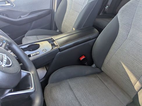 Certified 2023 Nissan Rogue SV image 19