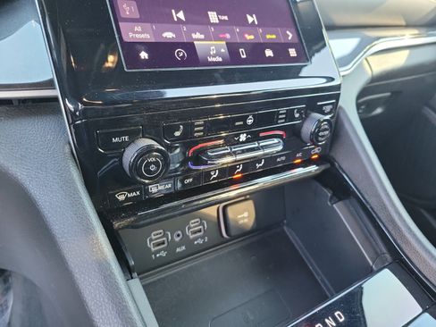 Certified 2023 Jeep Grand Cherokee L Laredo AWD/4WD image 19