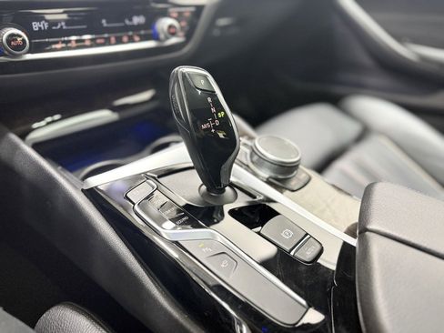 Used 2019 BMW 530i xDrive 530i xDrive w/ Convenience Package image 18