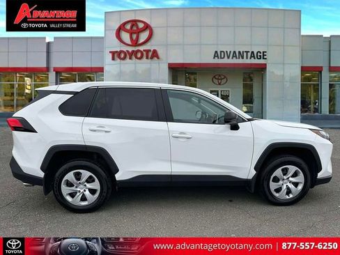 Used 2025 Toyota RAV4 LE FWD image 5