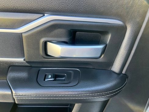 Used 2025 RAM 2500 Big Horn AWD/4WD image 13