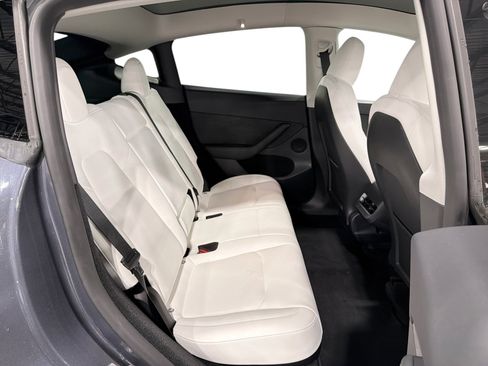Certified 2023 Tesla Model Y Performance AWD/4WD image 11