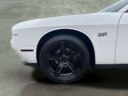 Used 2019 Dodge Challenger SXT RWD image 34