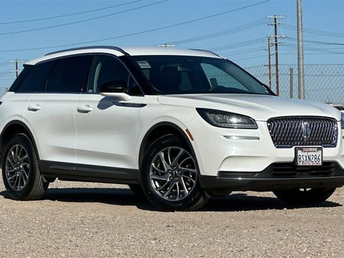 Used 2020 Lincoln Corsair FWD w/ Equipment Group 101A image 2