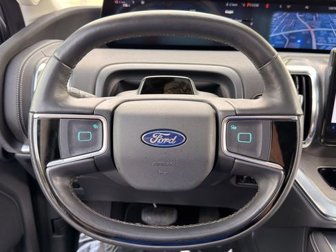 Used 2025 Ford Expedition Platinum AWD/4WD image 51