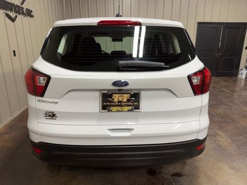 Used 2019 Ford Escape S image 7