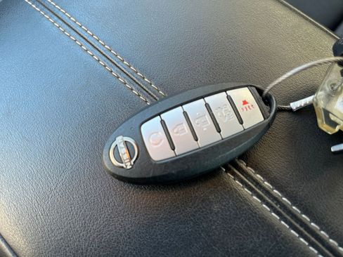 Used 2025 Nissan Altima 2.5 SV image 24