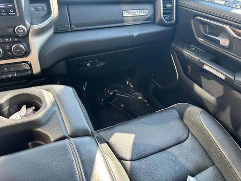 Used 2019 RAM 1500 Laramie AWD/4WD image 19