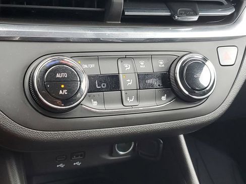 Certified 2024 Buick Envista Preferred w/ Convenience I Package FWD image 26