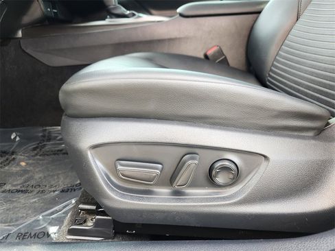 Used 2023 Toyota Camry SE image 14