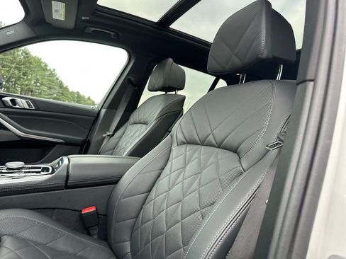 Certified 2025 BMW X5 xDrive40i w/ M Sport Package image 15