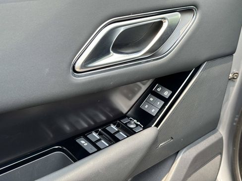 Certified 2026 Land Rover Range Rover Velar Dynamic SE AWD/4WD image 20