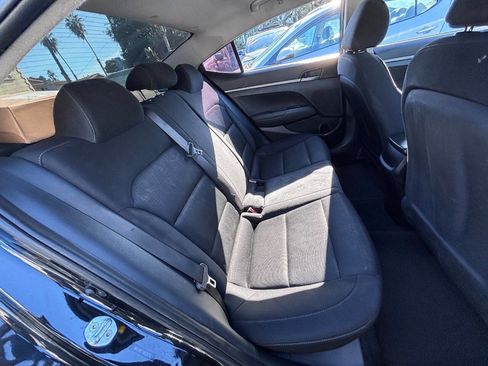 Used 2018 Hyundai Elantra SE w/ SE Connectivity Package 04 image 7