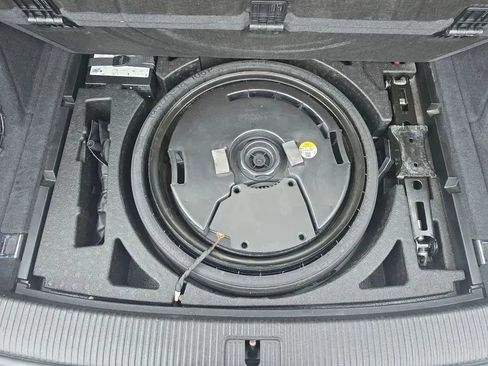 Used 2018 Audi Q5 2.0T Premium image 52