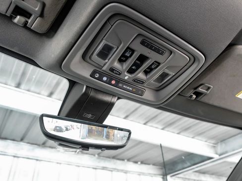 Used 2023 GMC Sierra 3500 Denali w/ Denali Ultimate Package image 23