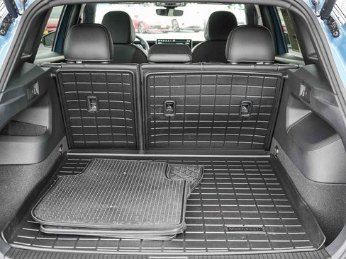 Used 2025 Volkswagen Tiguan SE R-Line image 26