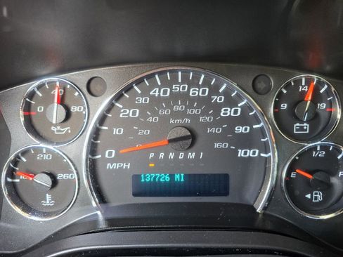 Used 2019 Chevrolet Express 2500 w/ Driver Convenience Package image 9