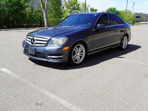 Used 2013 Mercedes-Benz C 300 4MATIC Sedan image 3