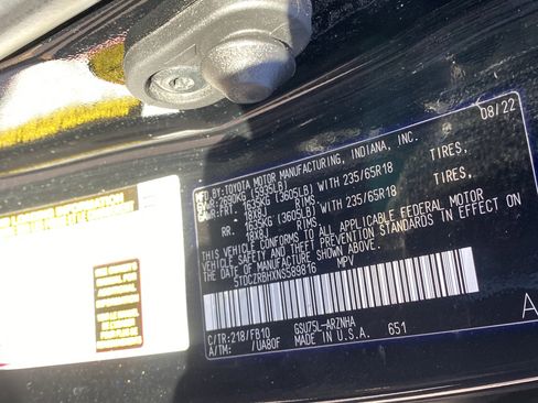 Used 2022 Toyota Highlander L image 24