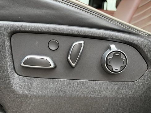 Used 2023 GMC Yukon XL Denali Ultimate image 18