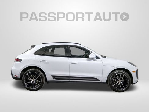 Used 2024 Porsche Macan Base image 7
