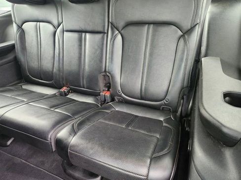 Used 2024 Jeep Wagoneer Series II w/ Flexible Seating Group image 31