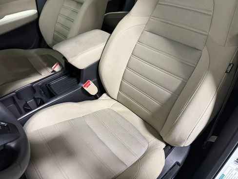 Used 2020 Honda CR-V LX image 16