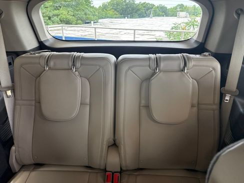 Used 2021 Lincoln Aviator Reserve w/ Equipment Group 201A AWD/4WD image 11