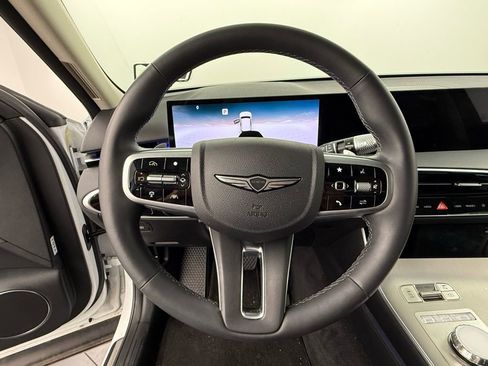 Used 2026 Genesis GV70 2.5T Select image 20