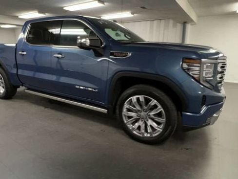 Certified 2025 GMC Sierra 1500 Denali w/ Denali Reserve Package AWD/4WD image 2