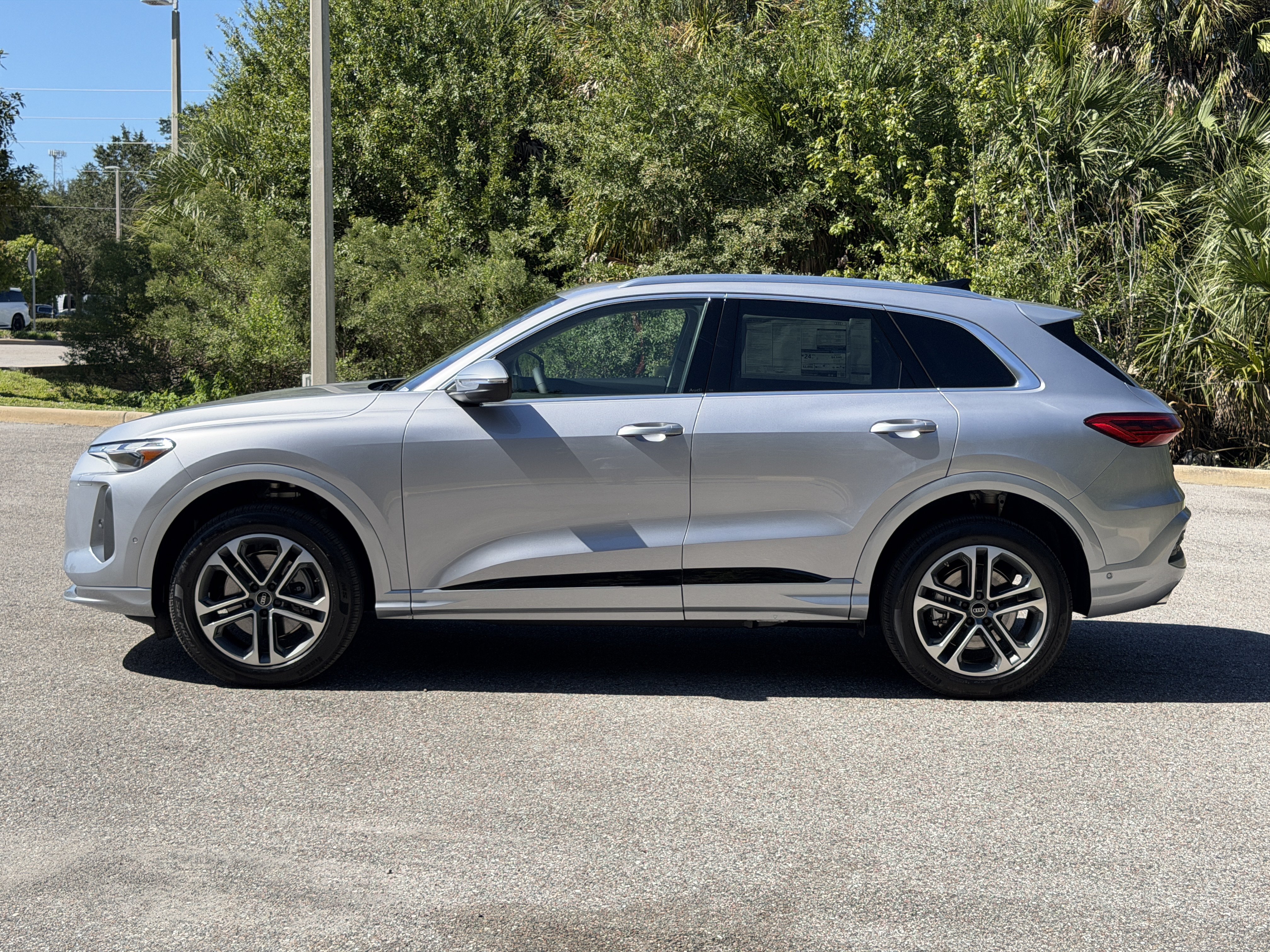 New 2026 Audi Q5 Premium AWD/4WD image 4