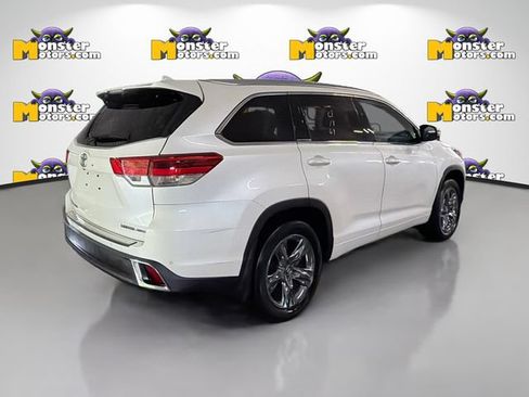 Used 2018 Toyota Highlander Limited AWD/4WD image 4