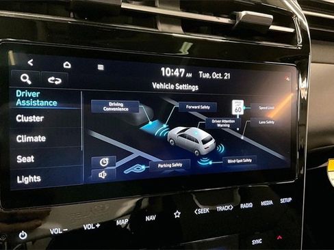 Used 2024 Hyundai Tucson Limited image 32