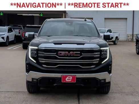New 2026 GMC Sierra 1500 SLT image 2