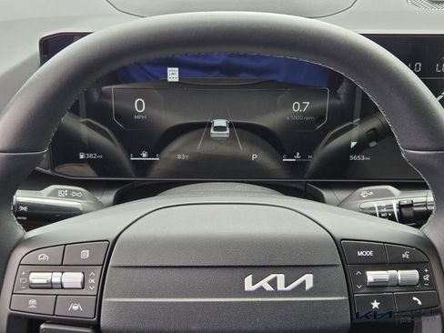 Certified 2025 Kia K4 EX FWD image 28