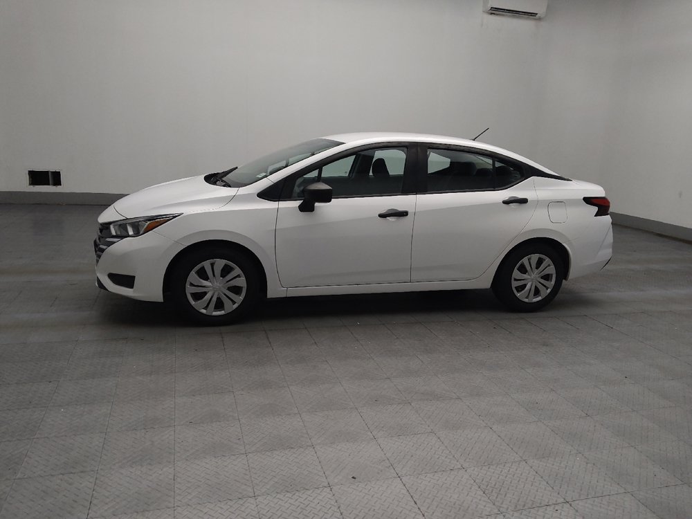 Used 2023 Nissan Versa S FWD image 2