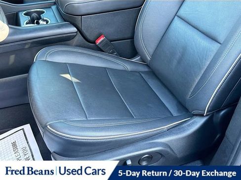 Used 2023 Chevrolet Tahoe Premier AWD/4WD image 27
