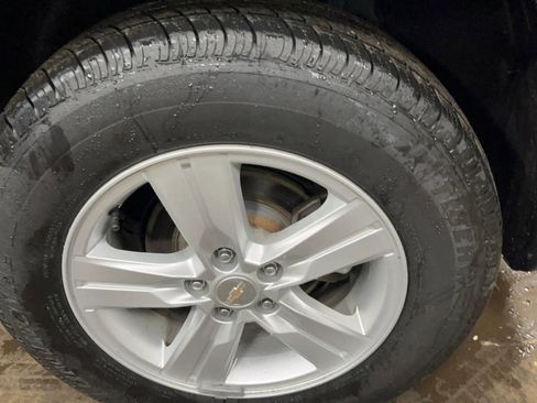 Used 2021 Chevrolet Trax LS w/ Tint and Cruise Package AWD/4WD image 14