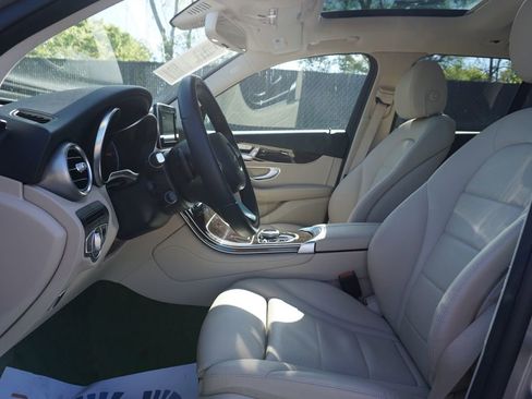 Used 2019 Mercedes-Benz GLC 300 image 20
