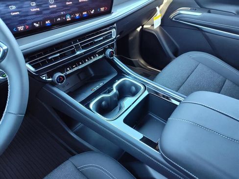 New 2026 Chevrolet Traverse LT w/ LPO, Floor Liner Package image 14