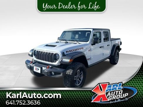 Used 2024 Jeep Gladiator Mojave AWD/4WD image 1
