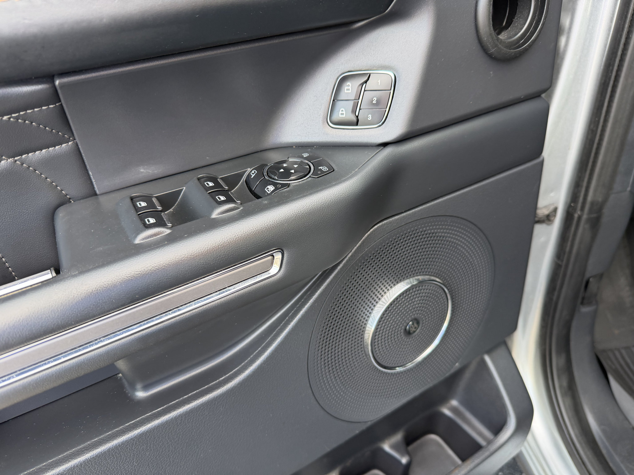 Used 2024 Ford Expedition Platinum AWD/4WD image 13