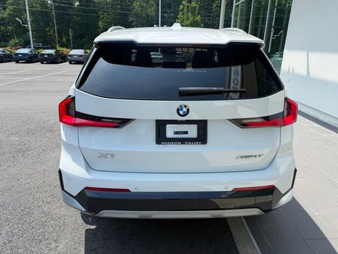 Used 2025 BMW X1 xDrive28i w/ Technology Package image 8