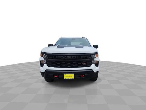 Used 2024 Chevrolet Silverado 1500 Custom Trail Boss w/ LPO, Dark Essentials Package image 3