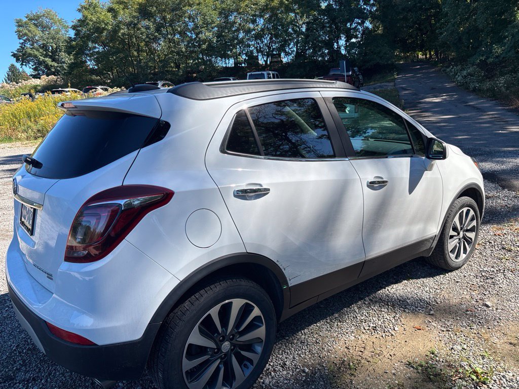 Used 2022 Buick Encore Preferred w/ Safety Package AWD/4WD image 5